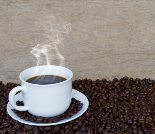 Café “ralo” e sem aroma: causas e como recuperar o sabor